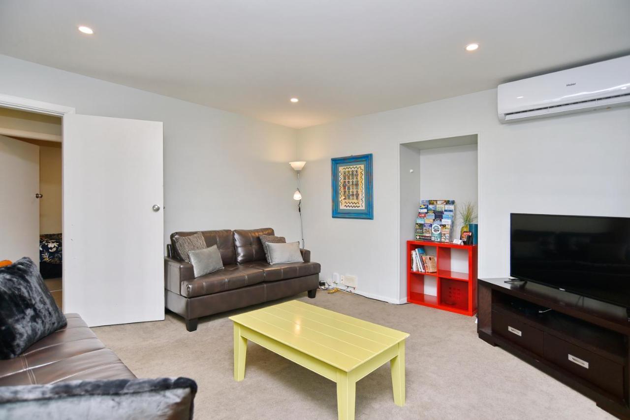 Charlesworth Villa - Christchurch Holiday Homes Экстерьер фото
