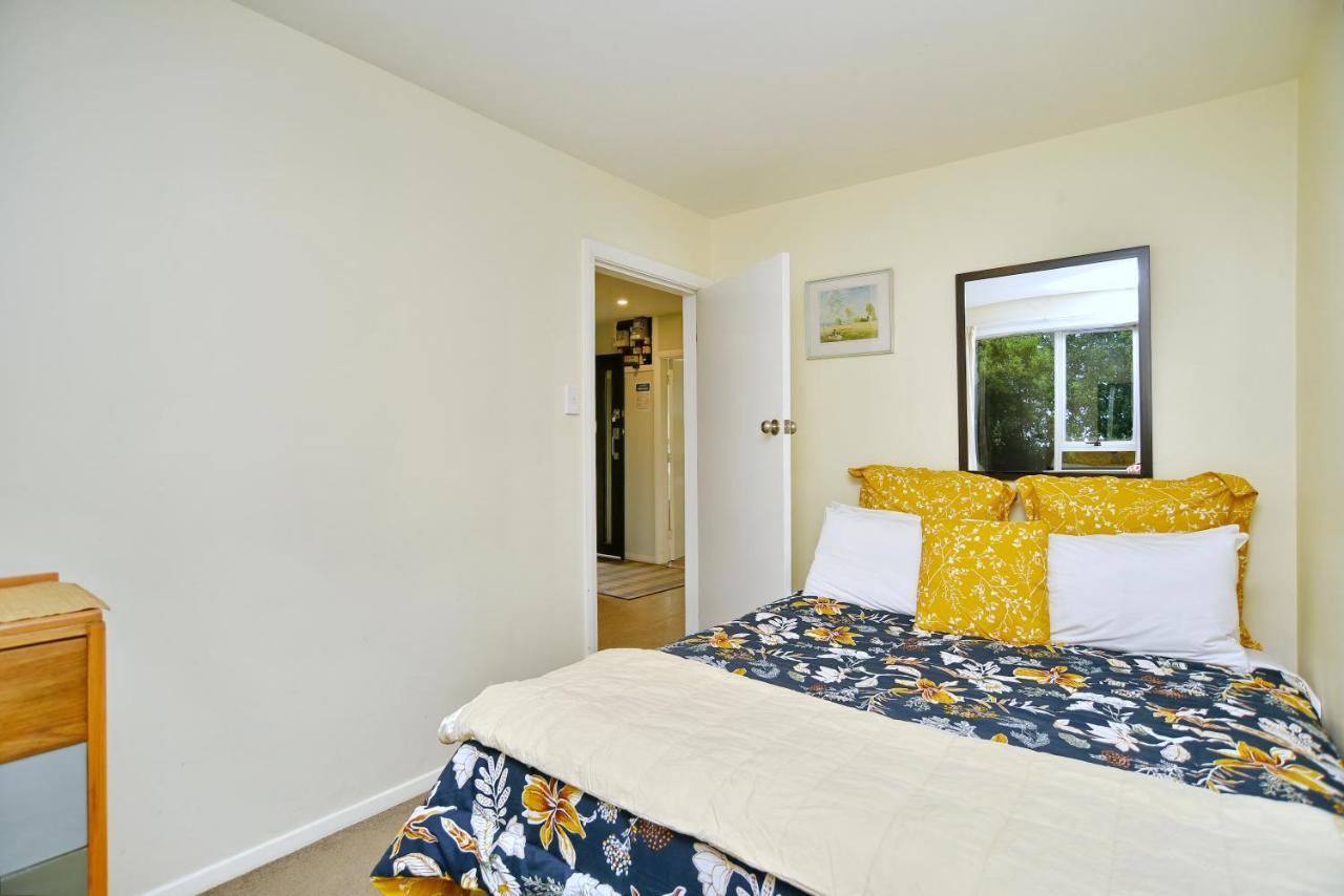 Charlesworth Villa - Christchurch Holiday Homes Экстерьер фото