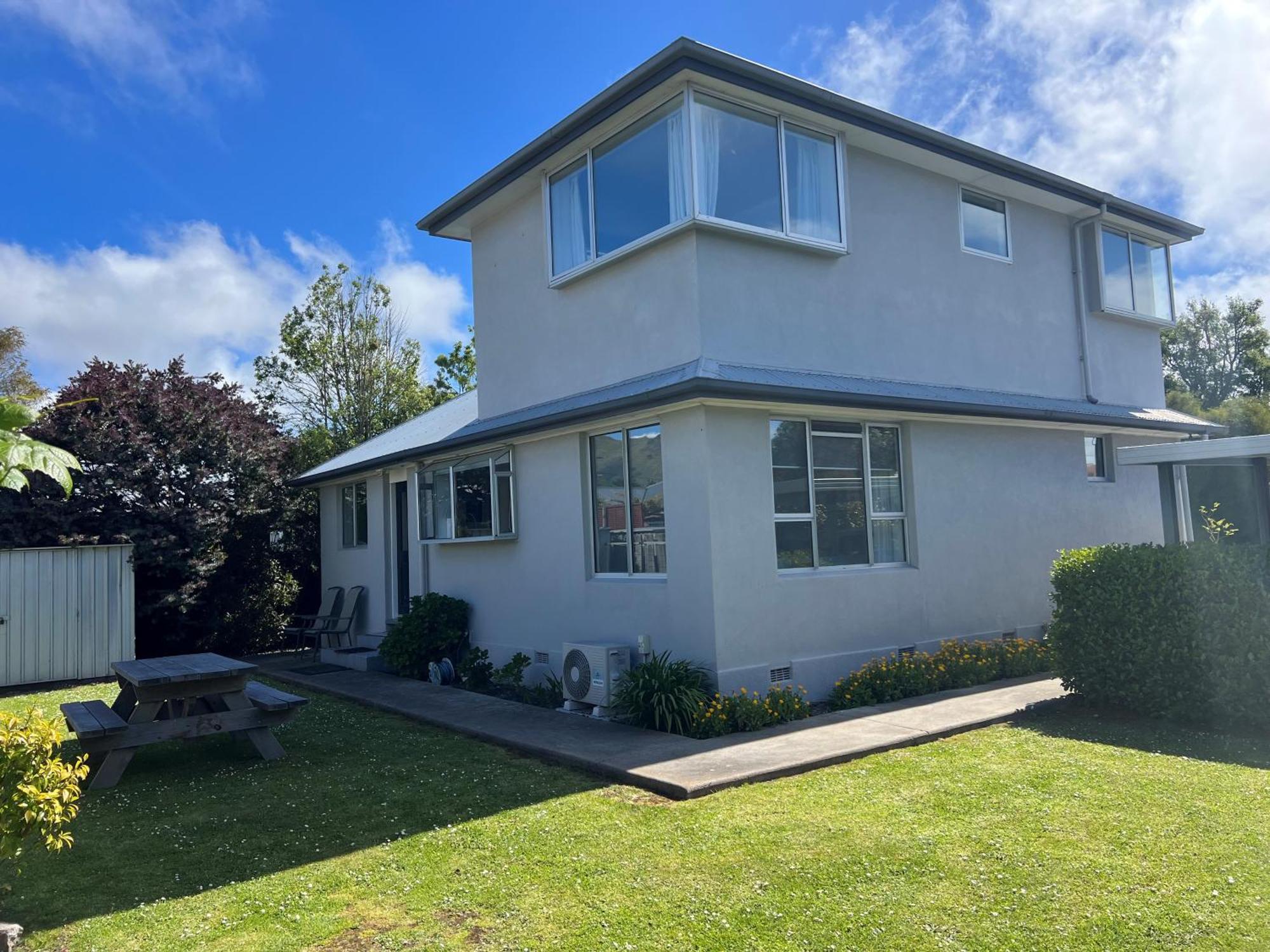 Charlesworth Villa - Christchurch Holiday Homes Экстерьер фото